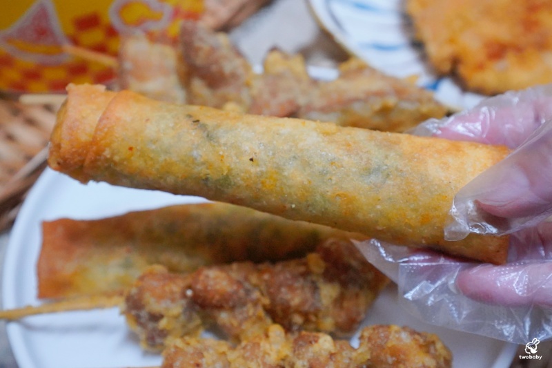 宜蘭必吃炸物！台妹炸雞翅羅東五結店｜獨創三鍋法油炸 皮脆肉嫩超揪西 一開店就湧現人潮！ @兔貝比的菲比尋嚐