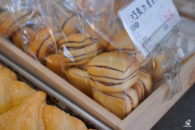 水麥芽菓子烘焙工坊｜桃園伴手禮推薦，手撕蛋糕9種口味＋爆漿生乳球一次開箱！ @兔貝比的菲比尋嚐