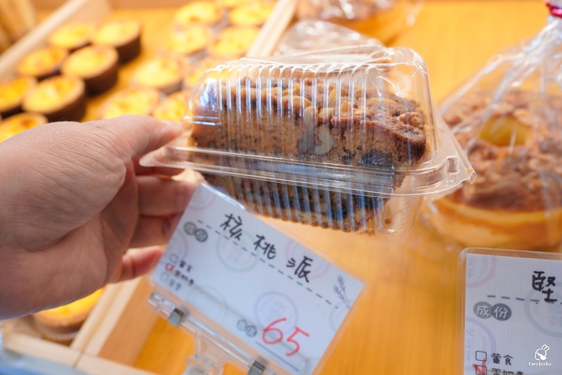 水麥芽菓子烘焙工坊｜桃園伴手禮推薦，手撕蛋糕9種口味＋爆漿生乳球一次開箱！ @兔貝比的菲比尋嚐