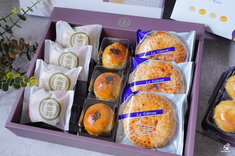 桃園超人氣伴手禮「水麥芽菓子烘焙工坊」蛋黃酥、鳳凰酥、太陽餅一次收服甜點控的心，中秋送禮必看！ @兔貝比的菲比尋嚐