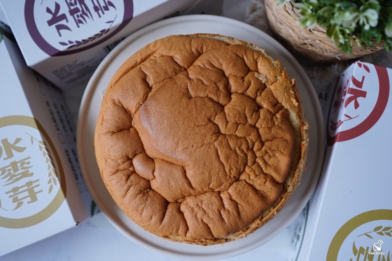 水麥芽菓子烘焙工坊｜桃園伴手禮推薦，手撕蛋糕9種口味＋爆漿生乳球一次開箱！ @兔貝比的菲比尋嚐