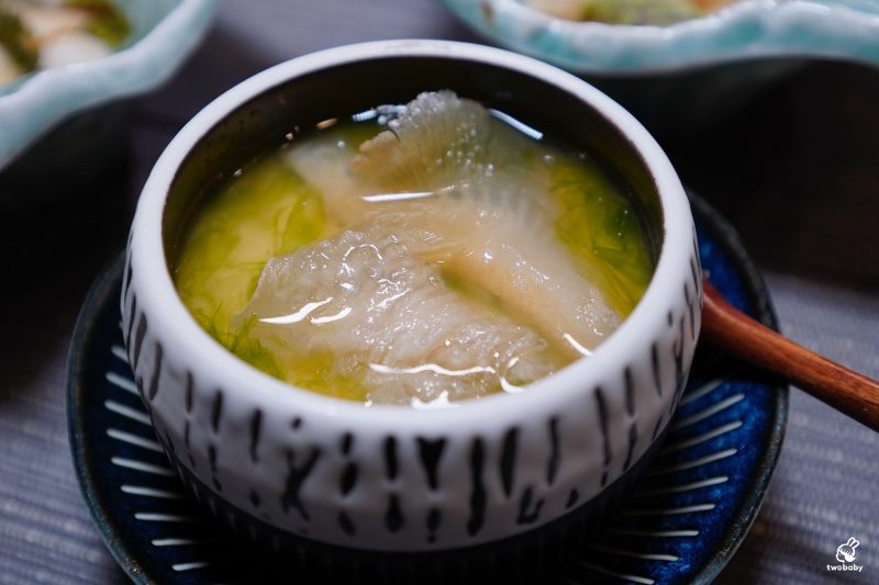 賞鮨手作料理店 1580元套餐享受龍蝦、和牛、海膽等13道料理，基隆高CP值日本料理聚餐首選！ @兔貝比的菲比尋嚐