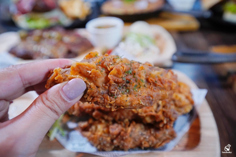 台北美式餐酒館推薦｜ABV美式餐酒館敦化店 精釀啤酒300款 &times; 愛達荷州限定美食 &times; 美式經典必吃推薦 @兔貝比的菲比尋嚐