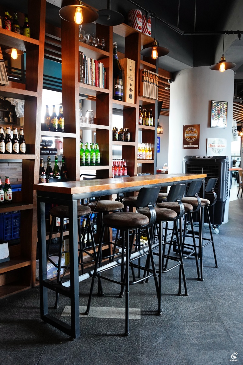 板橋高空景觀餐酒館｜ABV閣樓餐酒館板橋府中店 西蘇門答臘美食月 異國料理、300＋精釀啤酒 @兔貝比的菲比尋嚐