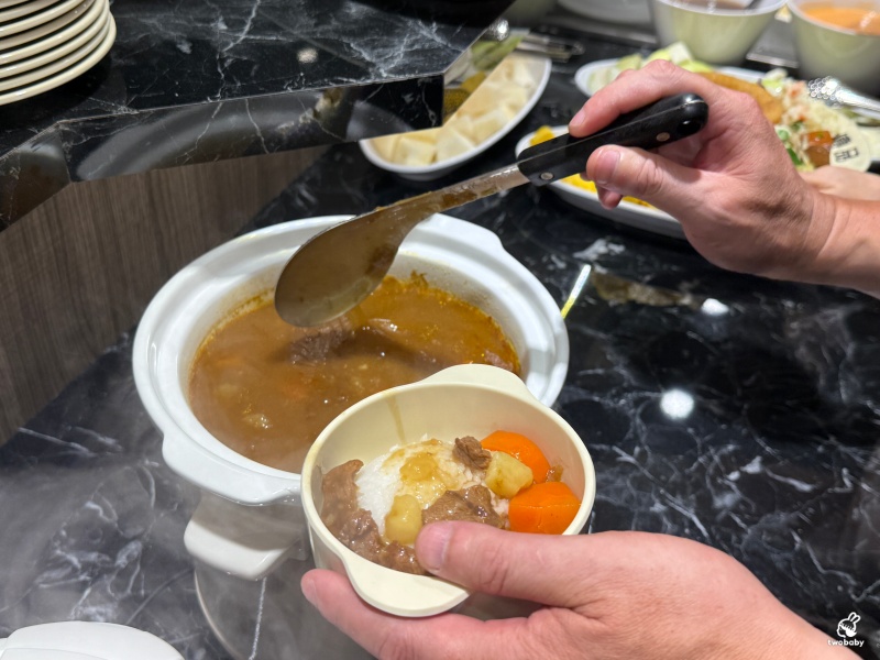 傳品牛排重出江湖了！新址再出發 自助吧只要280元 沙拉、炸物、螃蟹通通有！ @兔貝比的菲比尋嚐