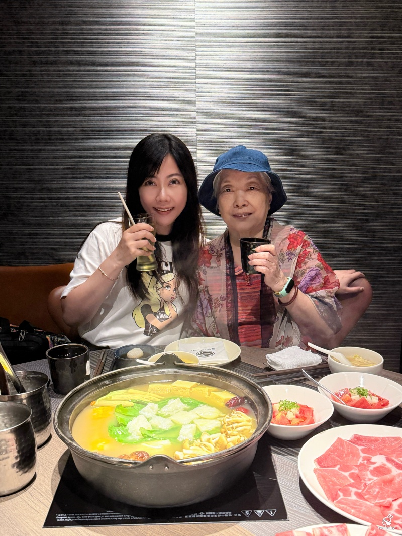 食令 Shabu 大直店｜黃金花膠雞鍋限定登場 活海鮮桌邊服務 台北頂級火鍋推薦！ @兔貝比的菲比尋嚐