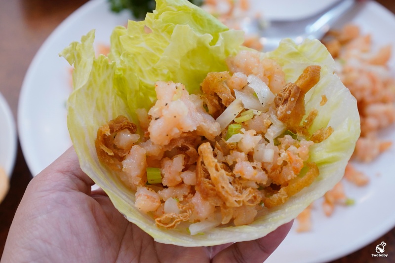 【基隆海鮮桌菜推薦】帝龍海產餐廳｜現撈海鮮好吃份量大 龍蝦三明治必點、蒜泥鮑魚板條、生菜蝦鬆 單點合菜都有 還有免費停車場 @兔貝比的菲比尋嚐
