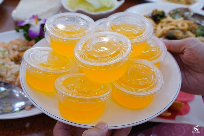 【基隆海鮮桌菜推薦】帝龍海產餐廳｜現撈海鮮好吃份量大 龍蝦三明治必點、蒜泥鮑魚板條、生菜蝦鬆 單點合菜都有 還有免費停車場 @兔貝比的菲比尋嚐