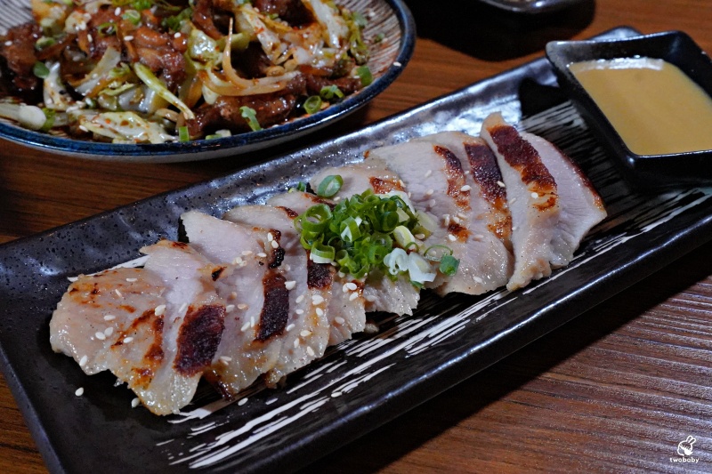 ABV日式居酒館林口長庚店｜300款精釀啤酒＋日式居酒屋美食 六道料理&times;六款精釀完美搭配，聚餐小酌首選！ @兔貝比的菲比尋嚐