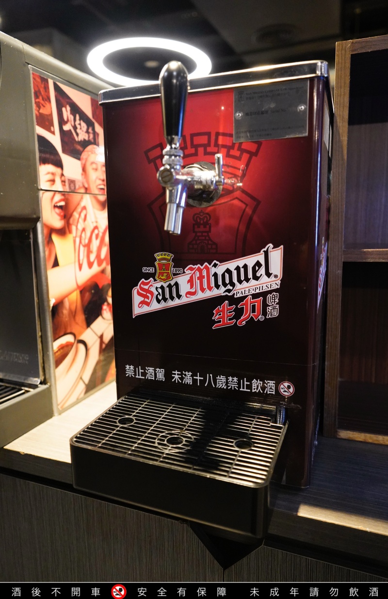 桃園燒肉吃到飽推薦｜匠夯日式無煙燒肉 和牛、海鮮、生魚片、火鍋雙享組合 出菜速度超快還有桌邊剝蝦服務！ @兔貝比的菲比尋嚐