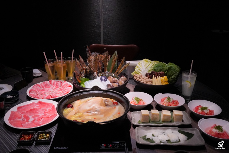 食令 Shabu 大直店｜黃金花膠雞鍋限定登場 活海鮮桌邊服務 台北頂級火鍋推薦！ @兔貝比的菲比尋嚐