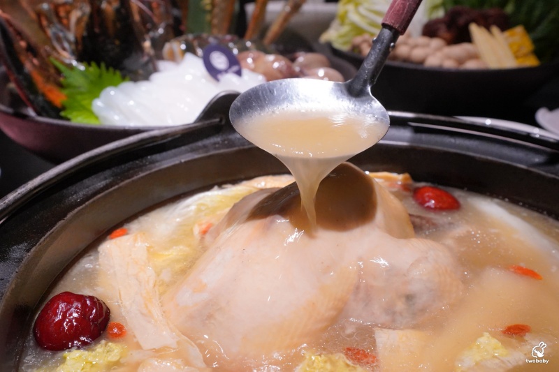 食令 Shabu 大直店｜黃金花膠雞鍋限定登場 活海鮮桌邊服務 台北頂級火鍋推薦！ @兔貝比的菲比尋嚐