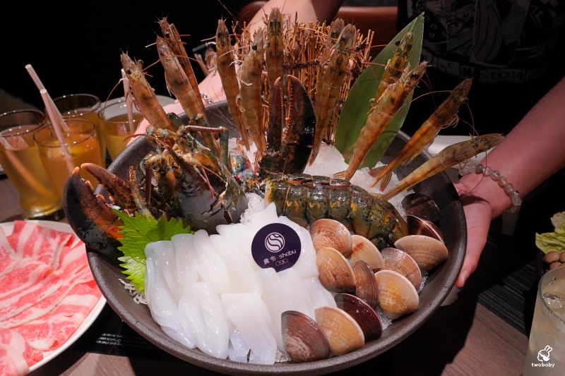 食令 Shabu 大直店｜黃金花膠雞鍋限定登場 活海鮮桌邊服務 台北頂級火鍋推薦！ @兔貝比的菲比尋嚐