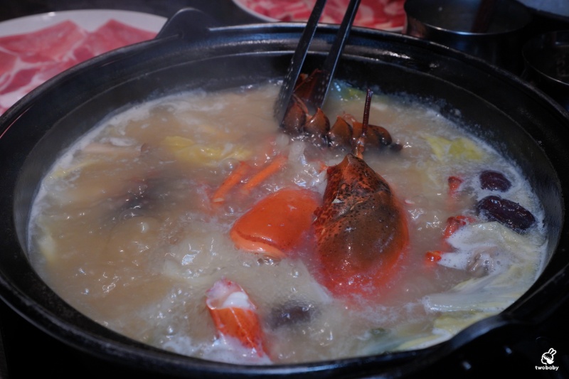 食令 Shabu 大直店｜黃金花膠雞鍋限定登場 活海鮮桌邊服務 台北頂級火鍋推薦！ @兔貝比的菲比尋嚐