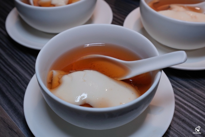 食令 Shabu 大直店｜黃金花膠雞鍋限定登場 活海鮮桌邊服務 台北頂級火鍋推薦！ @兔貝比的菲比尋嚐