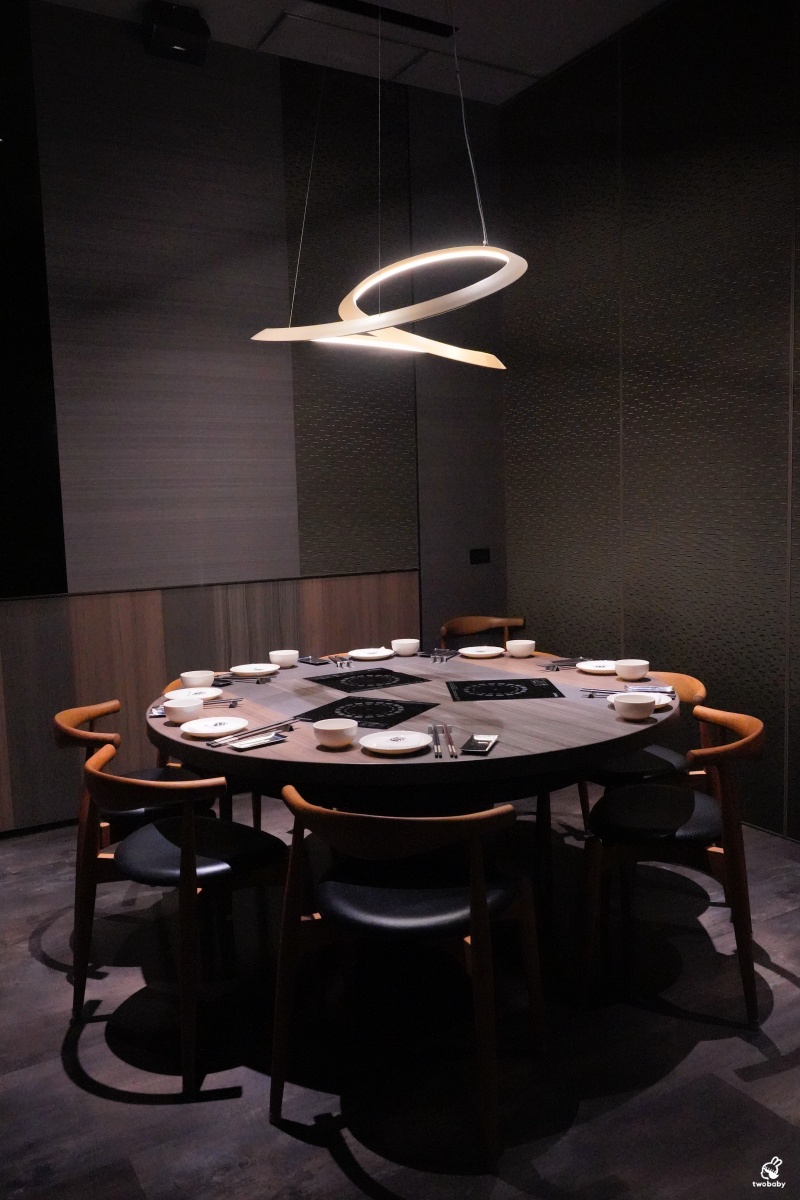 食令 Shabu 大直店｜黃金花膠雞鍋限定登場 活海鮮桌邊服務 台北頂級火鍋推薦！ @兔貝比的菲比尋嚐