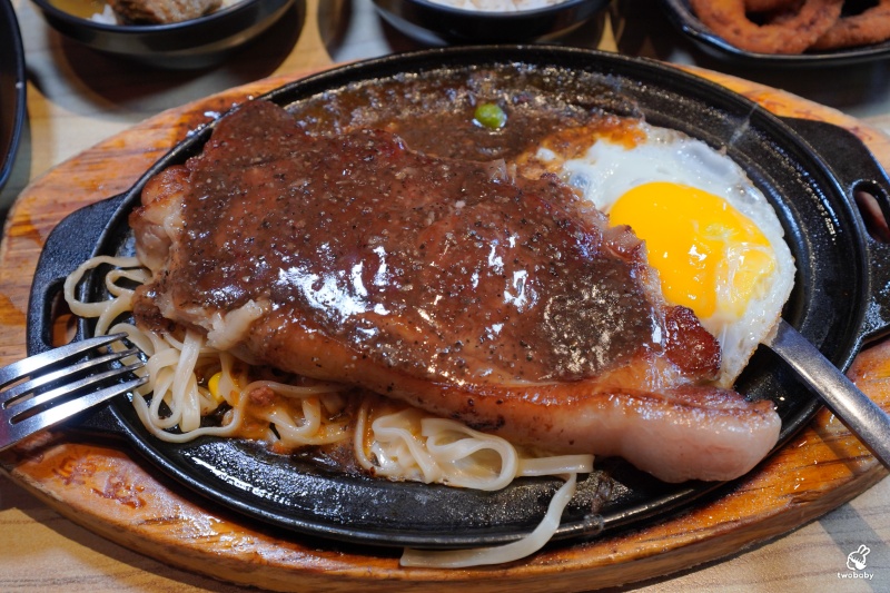 孫東寶台式牛排教父大同雙連店｜雙連站牛排推薦 100%原肉主義的台式牛排鼻祖 還有雙節同慶活動限定優惠唷！ @兔貝比的菲比尋嚐