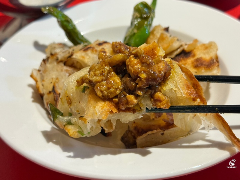 新美香咖喱 Kurry Curry｜忠孝復興安東街排隊名店！台式蔥油餅遇上濃郁南洋咖哩的奇妙融合 @兔貝比的菲比尋嚐