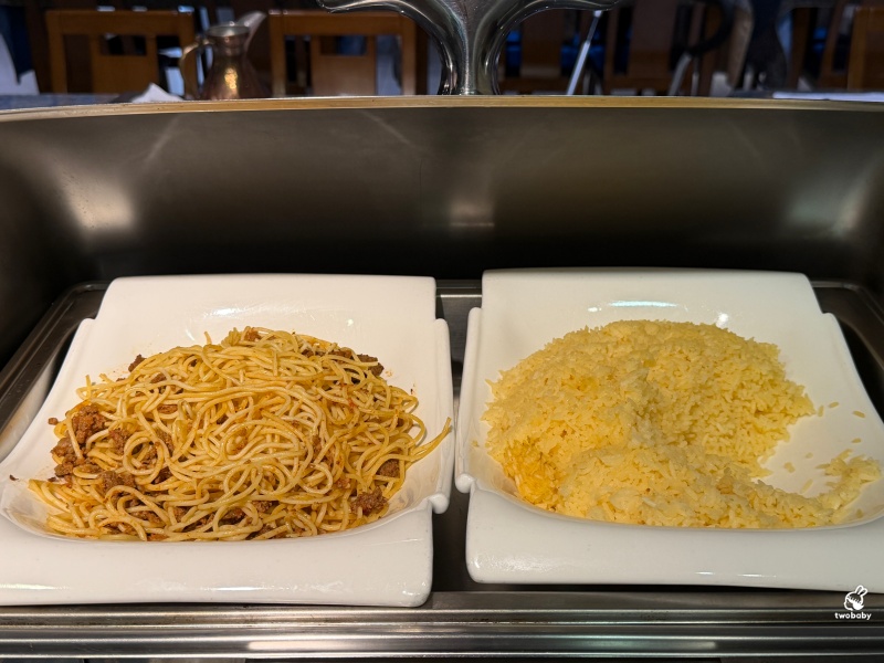 一千零一夜廚房 全台唯一中東波斯料理吃到飽，道地波斯香料饗宴，宛如一秒飛到伊朗！ @兔貝比的菲比尋嚐