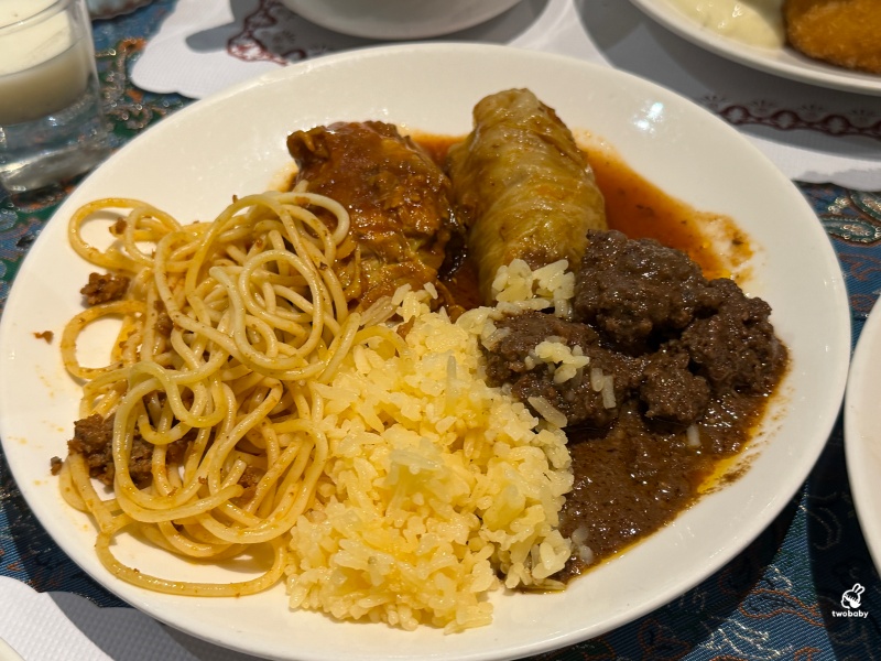 一千零一夜廚房 全台唯一中東波斯料理吃到飽，道地波斯香料饗宴，宛如一秒飛到伊朗！ @兔貝比的菲比尋嚐
