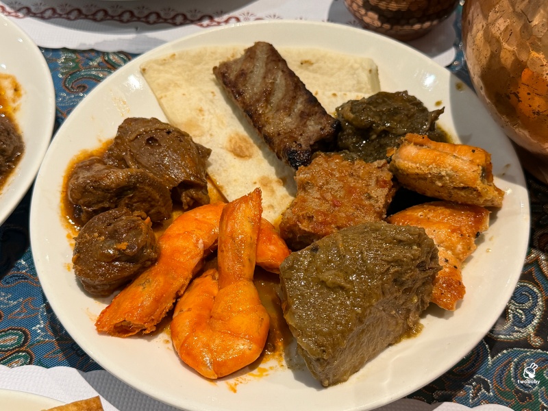 一千零一夜廚房 全台唯一中東波斯料理吃到飽，道地波斯香料饗宴，宛如一秒飛到伊朗！ @兔貝比的菲比尋嚐