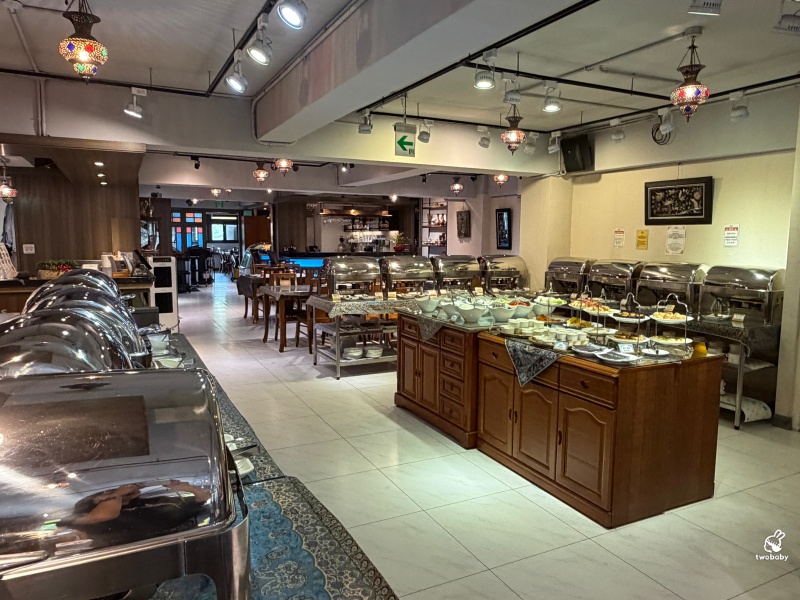 一千零一夜廚房 全台唯一中東波斯料理吃到飽，道地波斯香料饗宴，宛如一秒飛到伊朗！ @兔貝比的菲比尋嚐