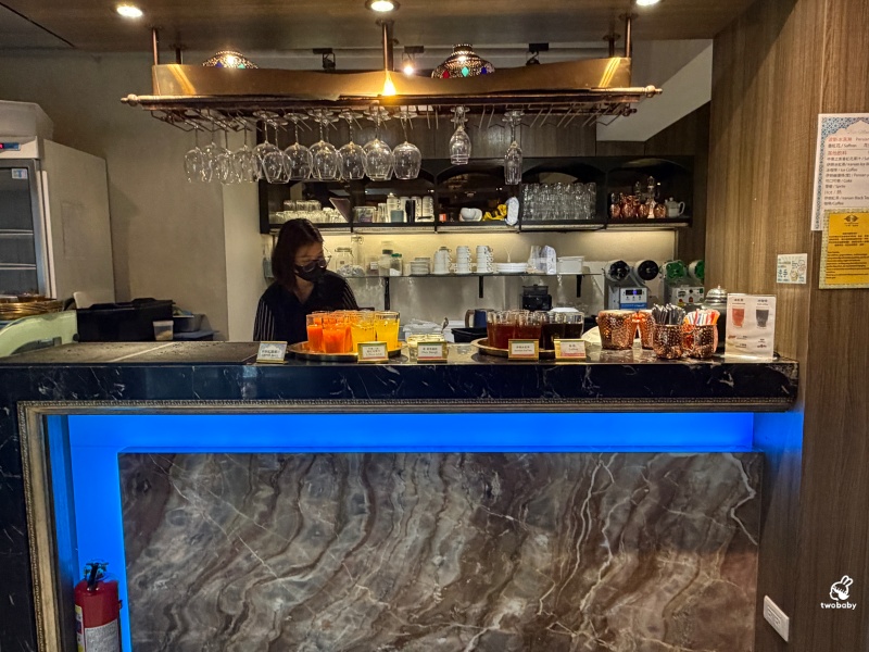 一千零一夜廚房 全台唯一中東波斯料理吃到飽，道地波斯香料饗宴，宛如一秒飛到伊朗！ @兔貝比的菲比尋嚐