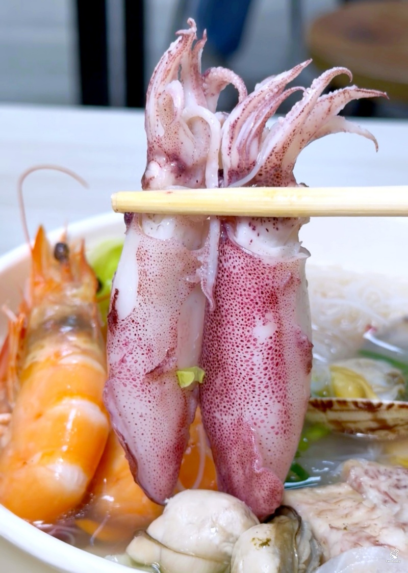 漁聞樂小卷米粉｜萬里美食推薦！現煮海味、滷肉飯吃到飽，一次滿足海鮮控味蕾！ @兔貝比的菲比尋嚐