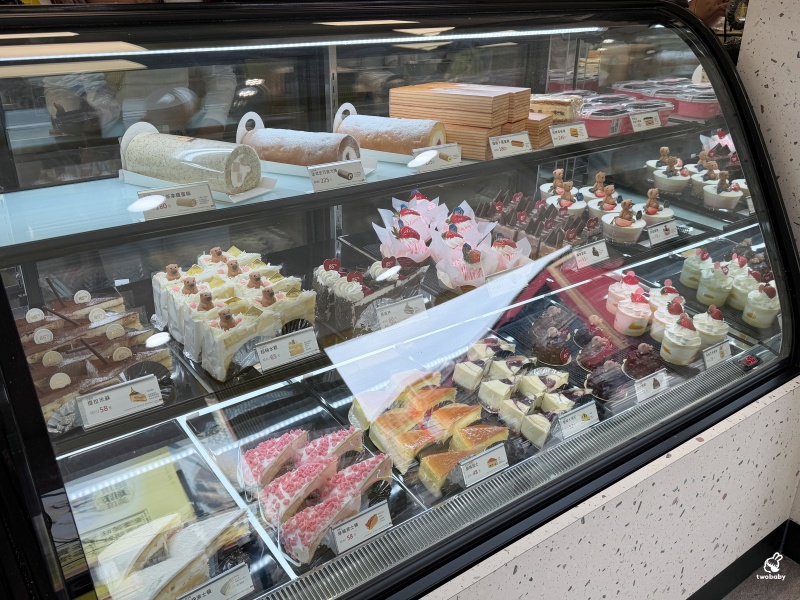 85℃ 生甜甜圈研究所 板橋重慶店  北部首發現炸爆餡甜甜圈 新口味登場！ @兔貝比的菲比尋嚐