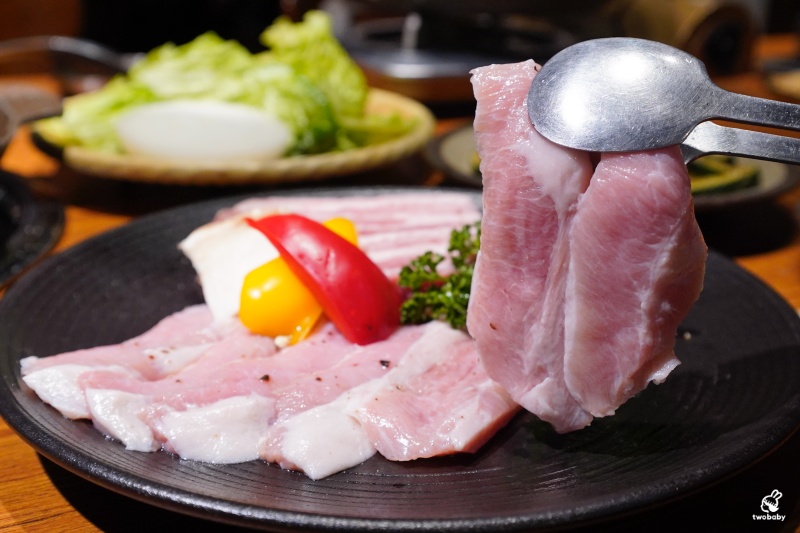 ABV 韓式餐酒館 板橋店|主打韓式烤肉、部隊鍋、炸雞, 搭配300款世界精釀啤酒,體驗正宗韓國「燒啤文化」 @兔貝比的菲比尋嚐 ABV 韓式餐酒館 板橋店|主打韓式烤肉、部隊鍋、炸雞, 搭配300款世界精釀啤酒,體驗正宗韓國「燒啤文化」 @兔貝比的菲比尋嚐