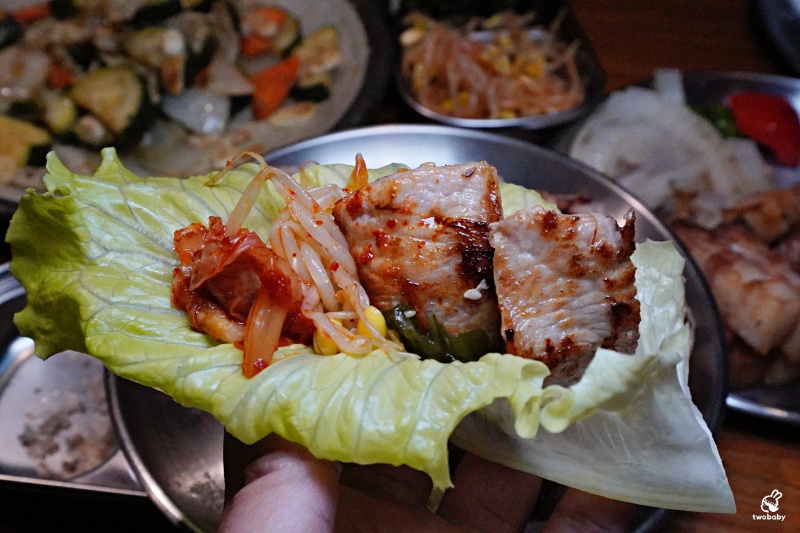 ABV 韓式餐酒館 板橋店|主打韓式烤肉、部隊鍋、炸雞, 搭配300款世界精釀啤酒,體驗正宗韓國「燒啤文化」 @兔貝比的菲比尋嚐 ABV 韓式餐酒館 板橋店|主打韓式烤肉、部隊鍋、炸雞, 搭配300款世界精釀啤酒,體驗正宗韓國「燒啤文化」 @兔貝比的菲比尋嚐