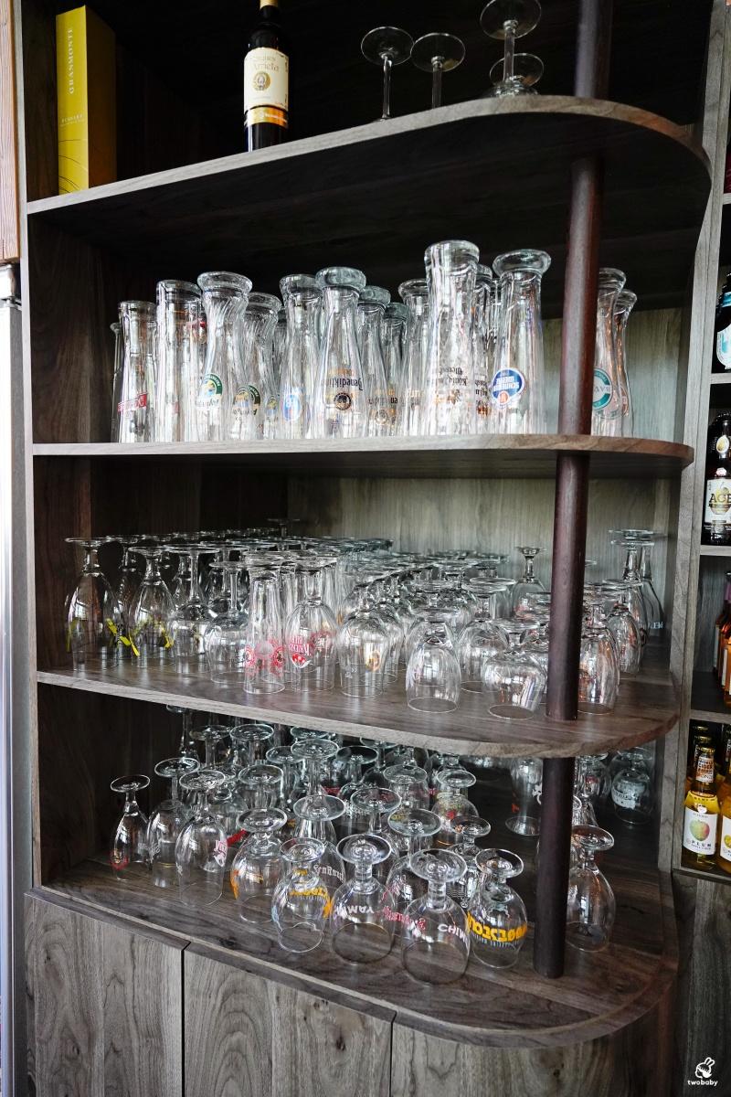 ABV地中海餐酒館林口文三店｜林口最美西班牙餐廳！挑高八米歐風空間、300款精釀啤酒、西班牙海鮮飯與Tapas料理 尾牙春酒聚餐首選就在這間！ @兔貝比的菲比尋嚐