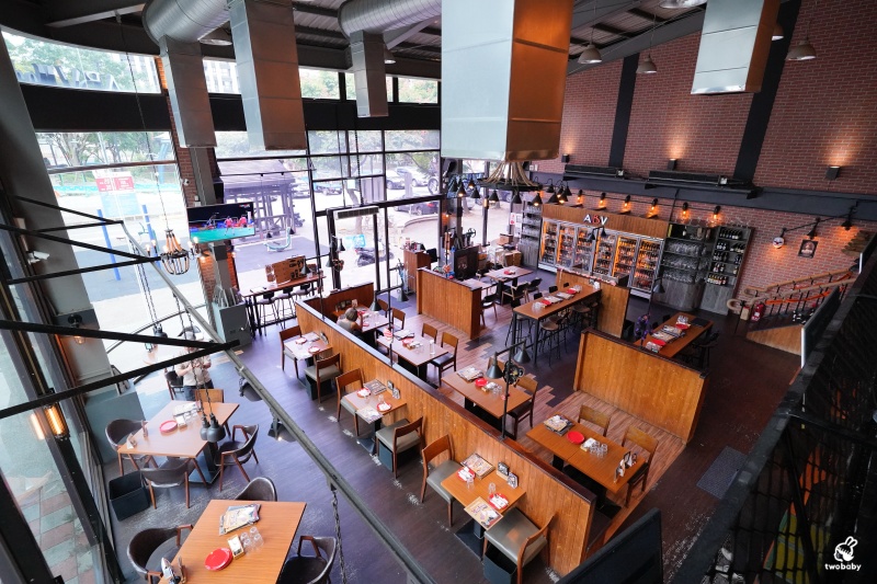 ABV地中海餐酒館林口文三店|林口最美西班牙餐廳!挑高八米歐風空間、300款精釀啤酒、西班牙海鮮飯與Tapas料理 尾牙春酒聚餐首選就在這間! @兔貝比的菲比尋嚐 ABV地中海餐酒館林口文三店|林口最美西班牙餐廳!挑高八米歐風空間、300款精釀啤酒、西班牙海鮮飯與Tapas料理 尾牙春酒聚餐首選就在這間! @兔貝比的菲比尋嚐