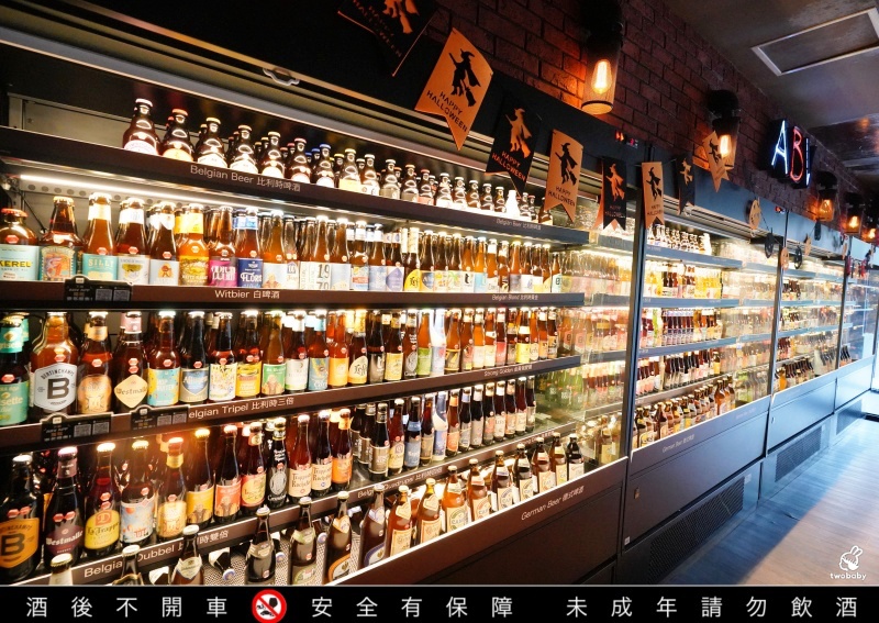 ABV地中海餐酒館台中概念店｜台中西班牙料理推薦，700款精釀啤酒與西班牙料理的完美相遇！ @兔貝比的菲比尋嚐