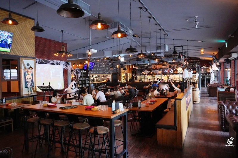ABV地中海餐酒館台中概念店|台中西班牙料理推薦,700款精釀啤酒與西班牙料理的完美相遇! @兔貝比的菲比尋嚐 ABV地中海餐酒館台中概念店|台中西班牙料理推薦,700款精釀啤酒與西班牙料理的完美相遇! @兔貝比的菲比尋嚐