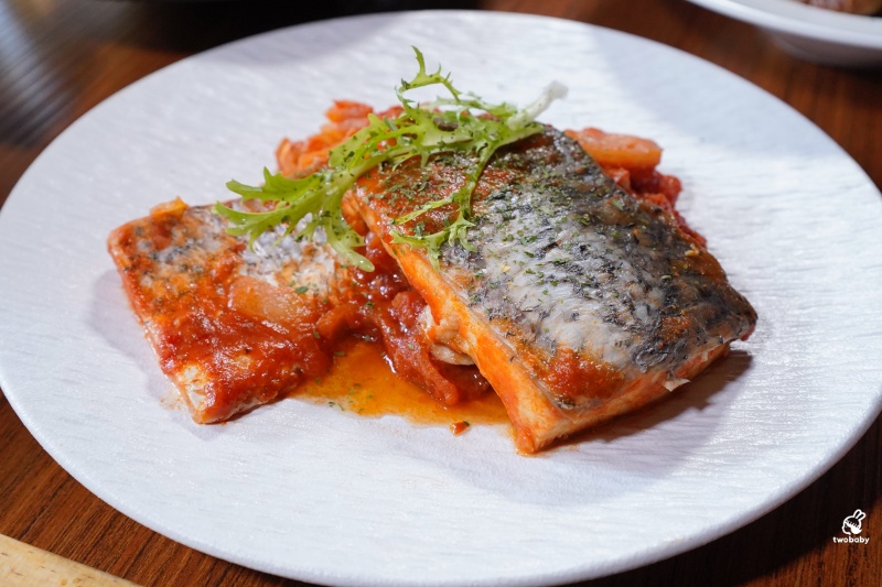 ABV地中海餐酒館台中概念店｜台中西班牙料理推薦，700款精釀啤酒與西班牙料理的完美相遇！ @兔貝比的菲比尋嚐