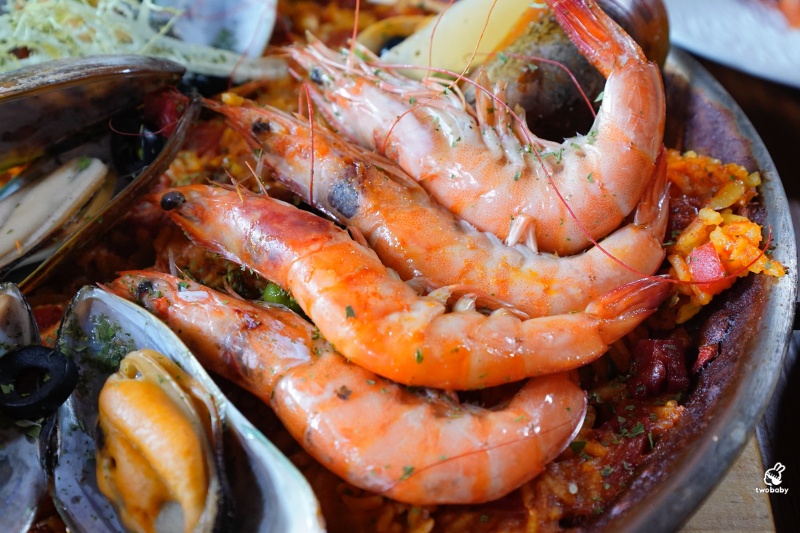 ABV地中海餐酒館台中概念店｜台中西班牙料理推薦，700款精釀啤酒與西班牙料理的完美相遇！ @兔貝比的菲比尋嚐
