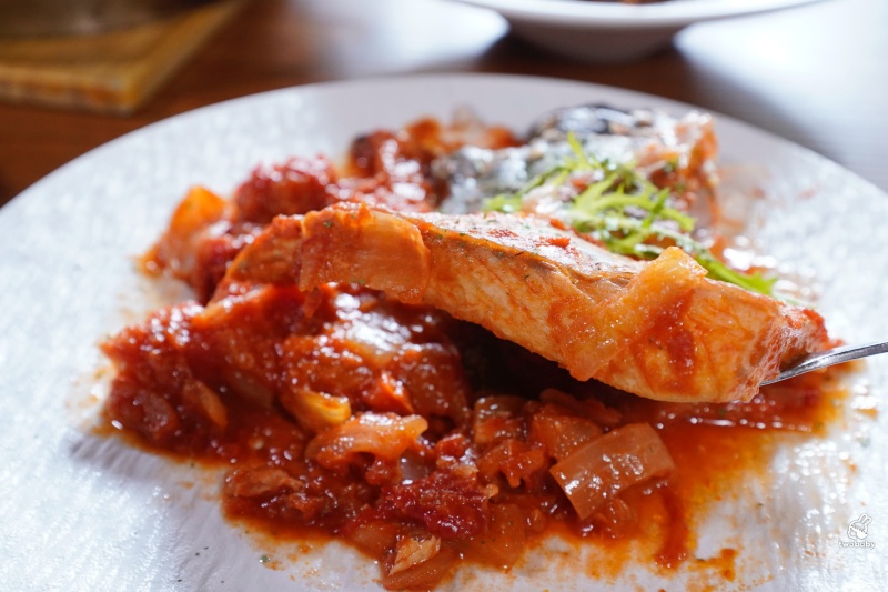 ABV地中海餐酒館台中概念店｜台中西班牙料理推薦，700款精釀啤酒與西班牙料理的完美相遇！ @兔貝比的菲比尋嚐