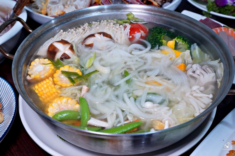 鮮滿樓海鮮料理｜北海岸野柳萬里活海鮮推薦 不用飛日本，也能品嚐帝王蟹火烤2吃的極致海味！ @兔貝比的菲比尋嚐