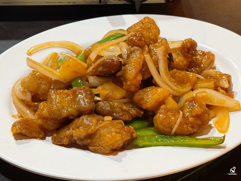 【三峽聚餐推薦】台灣磚窯雞三峽店｜龍眼木烤全雞、雞油拌飯吃到飽！合菜 3000 起超澎湃，百人團體都坐得下大型聚餐餐廳 @兔貝比的菲比尋嚐