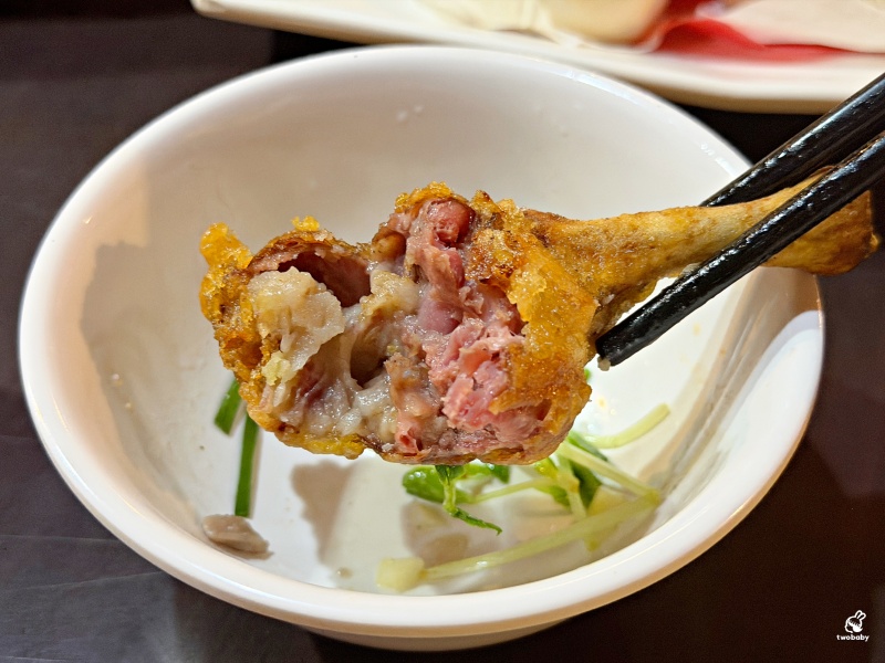 【三峽聚餐推薦】台灣磚窯雞三峽店|龍眼木烤全雞、雞油拌飯吃到飽!合菜 3000 起超澎湃,百人團體都坐得下大型聚餐餐廳 @兔貝比的菲比尋嚐 【三峽聚餐推薦】台灣磚窯雞三峽店|龍眼木烤全雞、雞油拌飯吃到飽!合菜 3000 起超澎湃,百人團體都坐得下大型聚餐餐廳 @兔貝比的菲比尋嚐