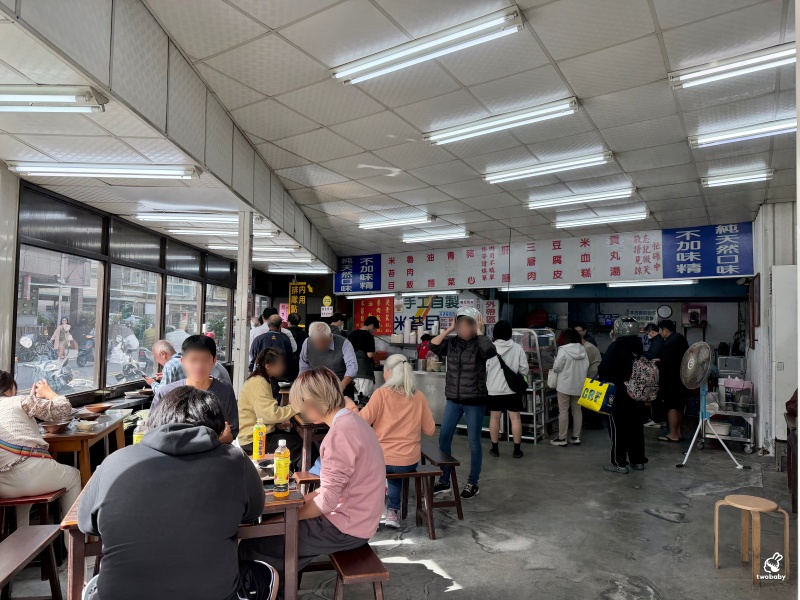 環南米苔目 滷肉飯、燙青菜只要30元 黑白切50元 超佛心的銅板美食! @兔貝比的菲比尋嚐 環南米苔目 滷肉飯、燙青菜只要30元 黑白切50元 超佛心的銅板美食! @兔貝比的菲比尋嚐