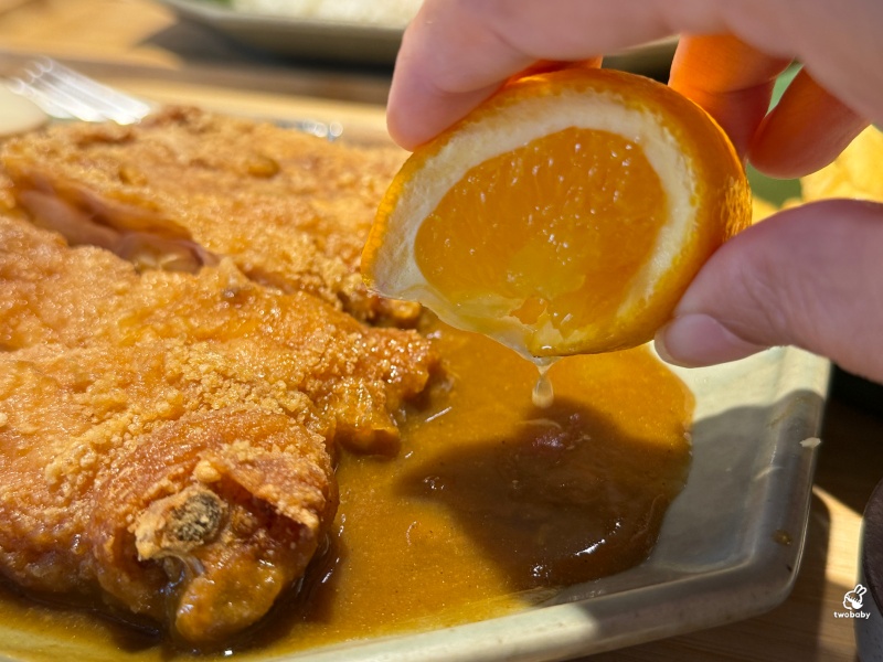 任風咖哩｜板橋平價咖哩 古早味鹹酥雞咖哩、轟炸雞腿必點 內用免費加飯加醬 @兔貝比的菲比尋嚐