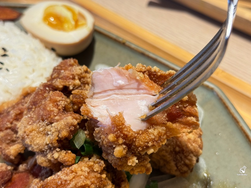 任風咖哩|板橋平價咖哩 古早味鹹酥雞咖哩、轟炸雞腿必點 內用免費加飯加醬 @兔貝比的菲比尋嚐 任風咖哩|板橋平價咖哩 古早味鹹酥雞咖哩、轟炸雞腿必點 內用免費加飯加醬 @兔貝比的菲比尋嚐