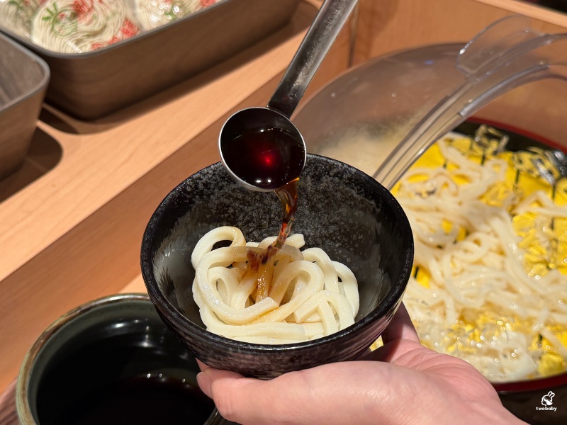 新莊美食｜涮乃葉新莊宏匯i-Tower店 日式火鍋吃到飽480元起 9種湯頭任你挑、肉品無限續、還有霜淇淋＋冰沙甜點整個吃到爽！ @兔貝比的菲比尋嚐