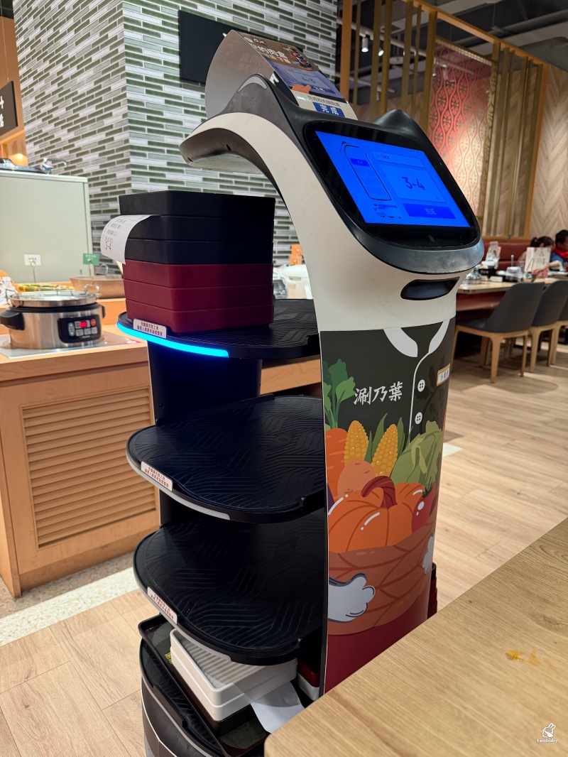 新莊美食｜涮乃葉新莊宏匯i-Tower店 日式火鍋吃到飽480元起 9種湯頭任你挑、肉品無限續、還有霜淇淋＋冰沙甜點整個吃到爽！ @兔貝比的菲比尋嚐