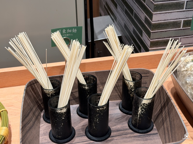 新莊美食｜涮乃葉新莊宏匯i-Tower店 日式火鍋吃到飽480元起 9種湯頭任你挑、肉品無限續、還有霜淇淋＋冰沙甜點整個吃到爽！ @兔貝比的菲比尋嚐