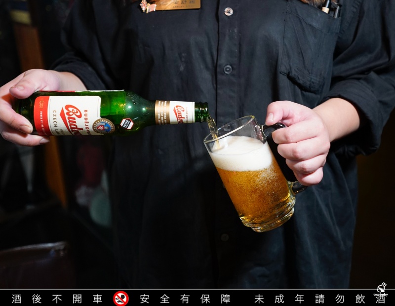 ABV日式居酒館中山店 昭和氛圍裡的日系廣島燒 × 稻草燒 × 300 款精釀啤酒 中山站深夜聚會首選! @兔貝比的菲比尋嚐 ABV日式居酒館中山店 昭和氛圍裡的日系廣島燒 × 稻草燒 × 300 款精釀啤酒 中山站深夜聚會首選! @兔貝比的菲比尋嚐