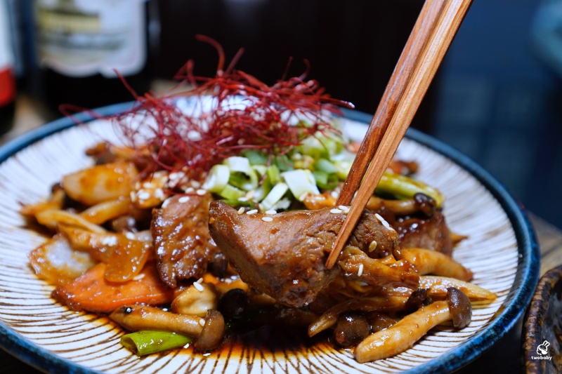 ABV日式居酒館中山店 昭和氛圍裡的日系廣島燒 × 稻草燒 × 300 款精釀啤酒 中山站深夜聚會首選! @兔貝比的菲比尋嚐 ABV日式居酒館中山店 昭和氛圍裡的日系廣島燒 × 稻草燒 × 300 款精釀啤酒 中山站深夜聚會首選! @兔貝比的菲比尋嚐