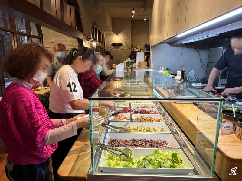 帝拉摩義式餐廳 地中海料理吃到飽500元有找 蔬食沙拉品項多又清爽! @兔貝比的菲比尋嚐 帝拉摩義式餐廳 地中海料理吃到飽500元有找 蔬食沙拉品項多又清爽! @兔貝比的菲比尋嚐
